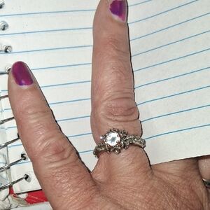 Elegant Silver and Gold Women's Ring